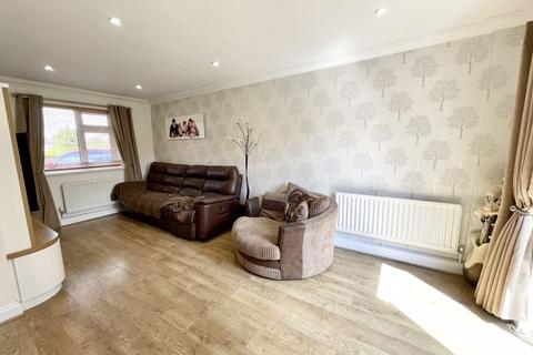 152 Jeans Way, Dunstable, LU5 4PP