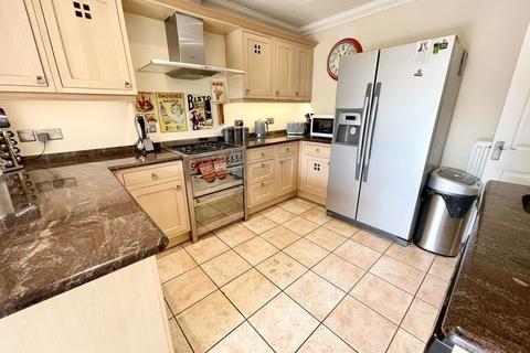 152 Jeans Way, Dunstable, LU5 4PP