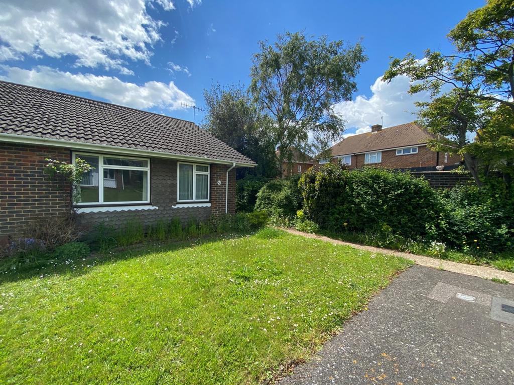 Test Road, Sompting, West Sussex, BN15 2 bed bungalow £280,000