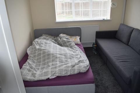 1 Damian Close, Smethwick, B67 7EU
