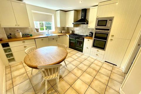 2 Foxfield Way, Northampton, NN4 5BE