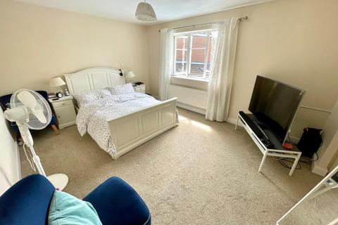 2 Foxfield Way, Northampton, NN4 5BE