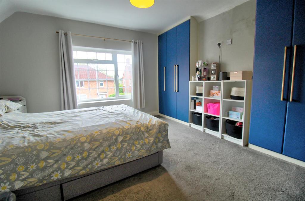 Bedroom 1.1.jpg