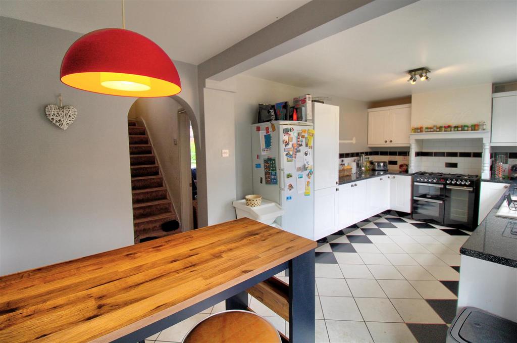 Kitchen Diner 1.jpg