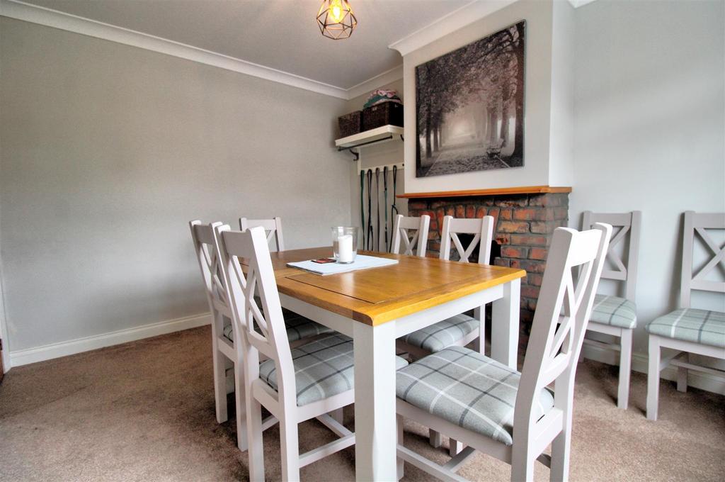 Dining Room.jpg