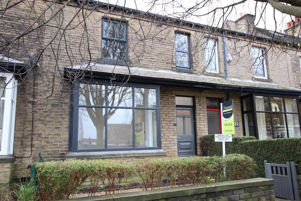 The Grove, Idle, Bradford 3 bed terraced house £800 pcm (£185 pw)