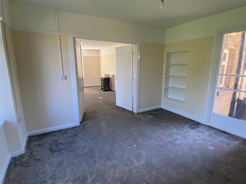 Church House, Uzmaston, SA62 4AA 3 bed semidetached house £180,000