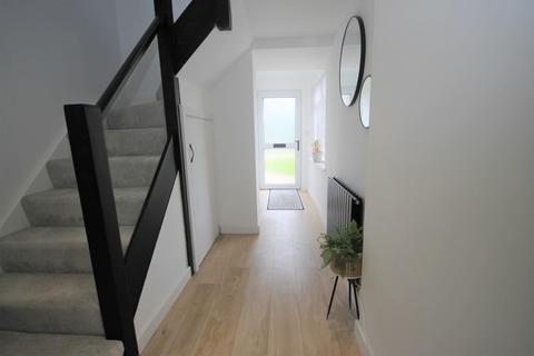 62 Connaught Road, Nunthorpe, Middlesbrough, TS7 0BX