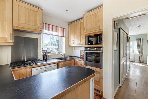 10 Beech Tree Lane, Camblesforth, Selby, YO8 8HT