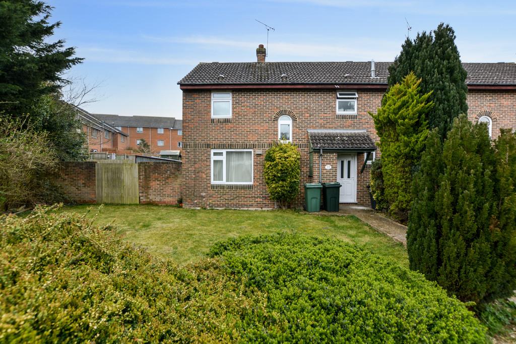 Orion Way, Willesborough, Ashford 3 bed semidetached house £240,000