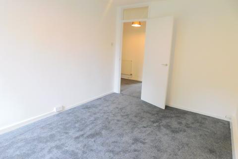 2 bedroom flat to rent - Riverbank, Riverside Road, Staines, TW18 2QG