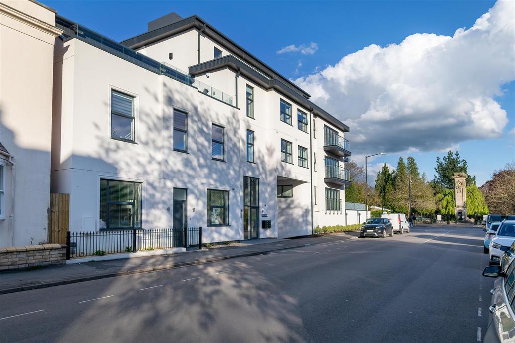 Newbold Street, Leamington Spa 2 bed apartment £650,000