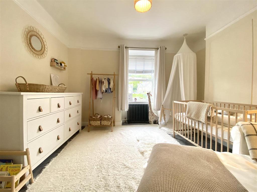 27 qr nursery pic 1.jpg