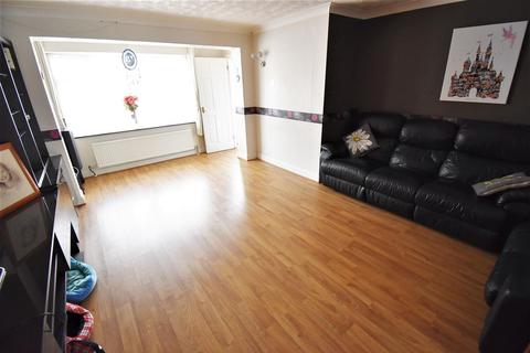 41 Lower Crescent, Linford, Stanford-le-hope, SS17 0QJ