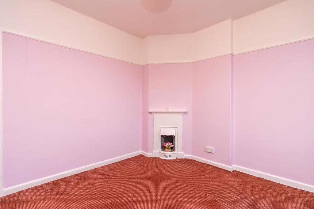Bedroom 1 Alt