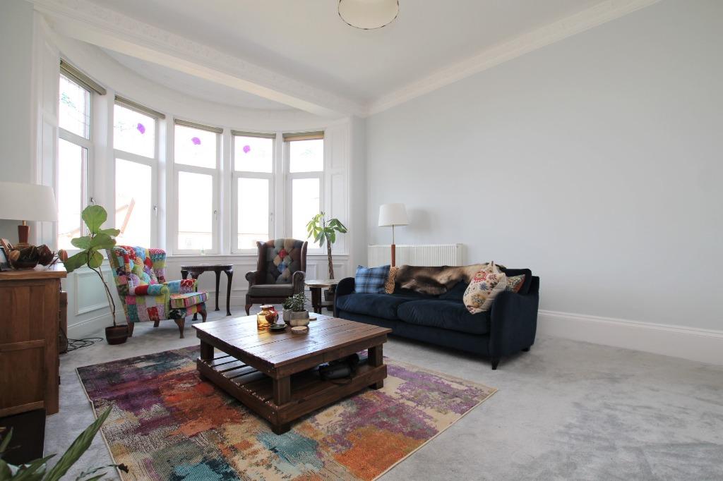Ancaster Drive, Flat 2/1, Anniesland... 3 bed flat £1,100 pcm (£254 pw)