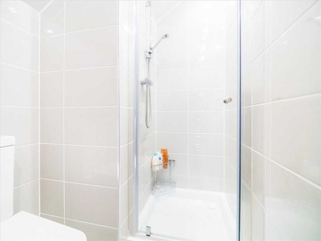 Shower Room (1)