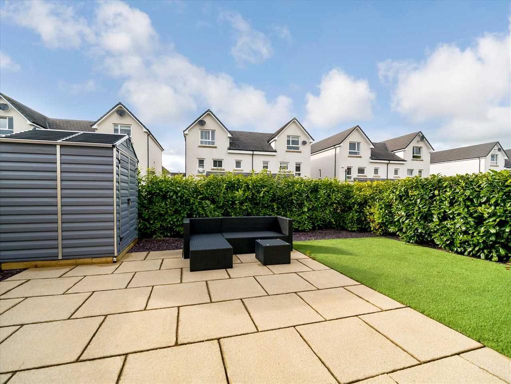 Rear Garden (2)
