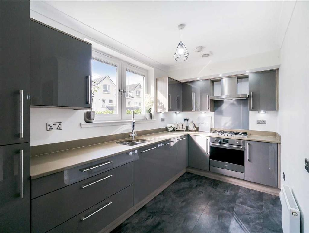 Kitchen Area (1)