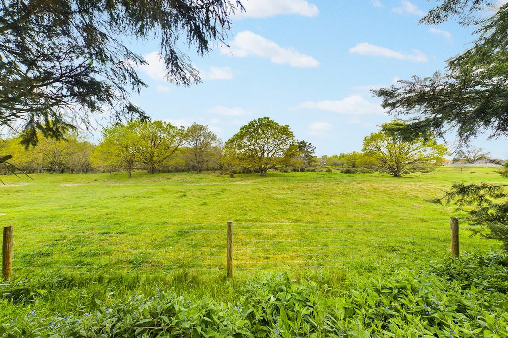 Nunnery Drive, Thetford 4 bed detached house £300,000