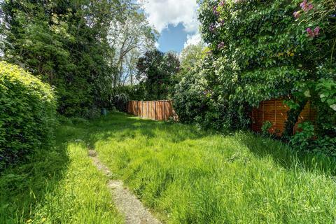 14 Knottesford Close, Studley, B80 7RL