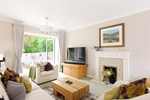 77 Linceslade Grove, Loughton, Milton Keynes, MK5 8AD