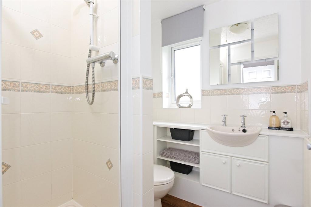 Bedroom Two En Suite