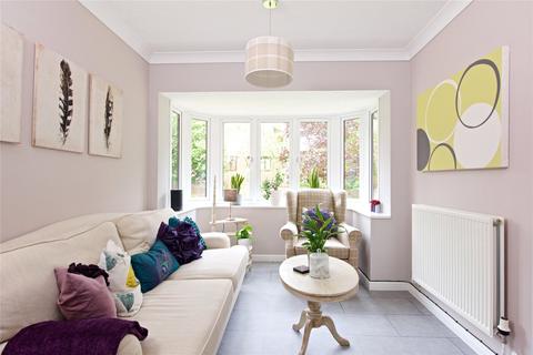 77 Linceslade Grove, Loughton, Milton Keynes, MK5 8AD