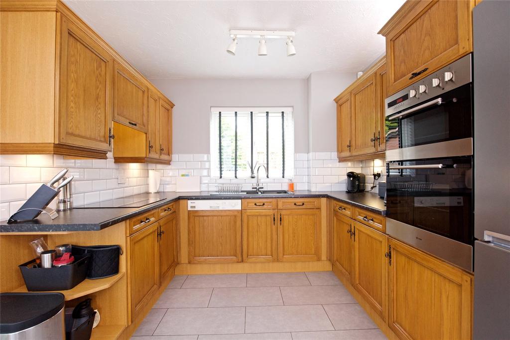 Kitchen/Breakfast Rm