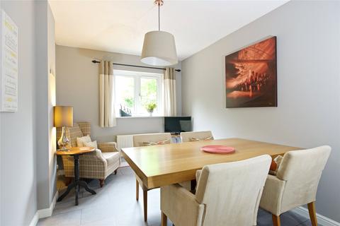 77 Linceslade Grove, Loughton, Milton Keynes, MK5 8AD