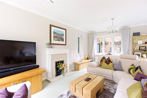77 Linceslade Grove, Loughton, Milton Keynes, MK5 8AD