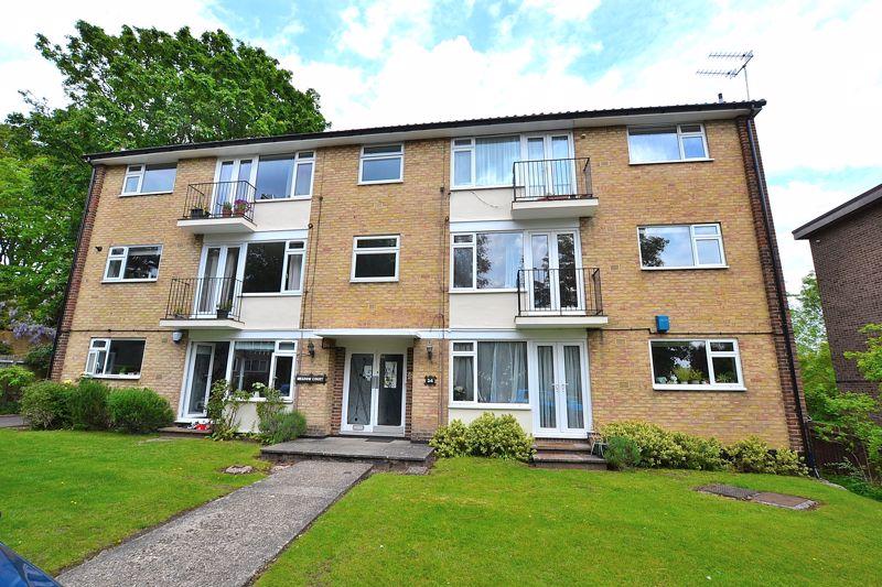 Beckenham Grove, Bromley 2 bed flat £369,950
