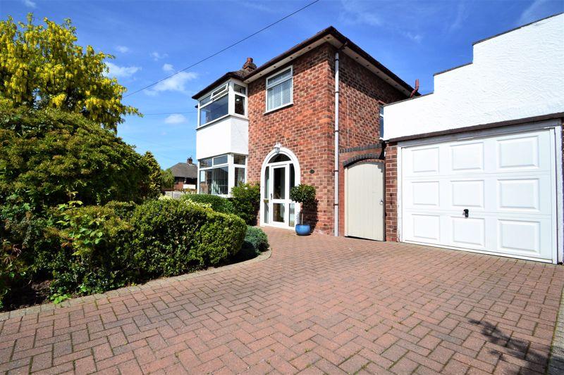 Appleton Drive, Greasby 3 bed detached house £375,000