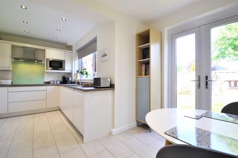 48 Appleton Drive, Greasby, Wirral, CH49 1SJ