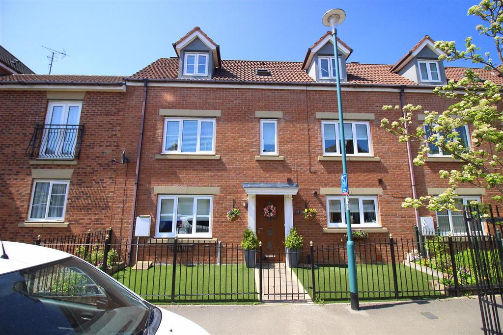 Collingsway, Darlington 5 bed terraced house £265,000