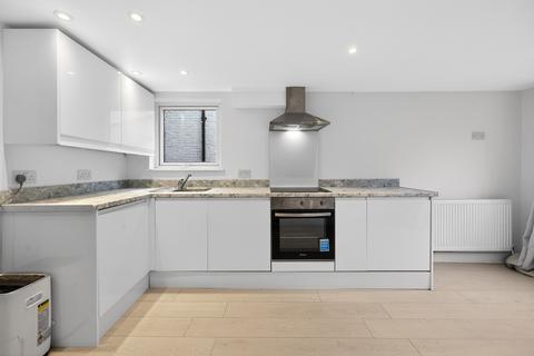 1 bedroom apartment to rent, Dorchester Grove, London, W4