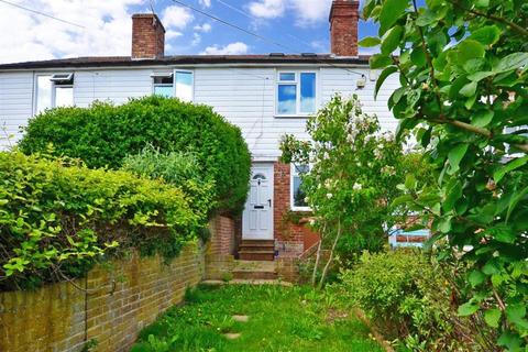 3 bedroom terraced house for sale - Susans Hill, Woodchurch, Ashford, Kent