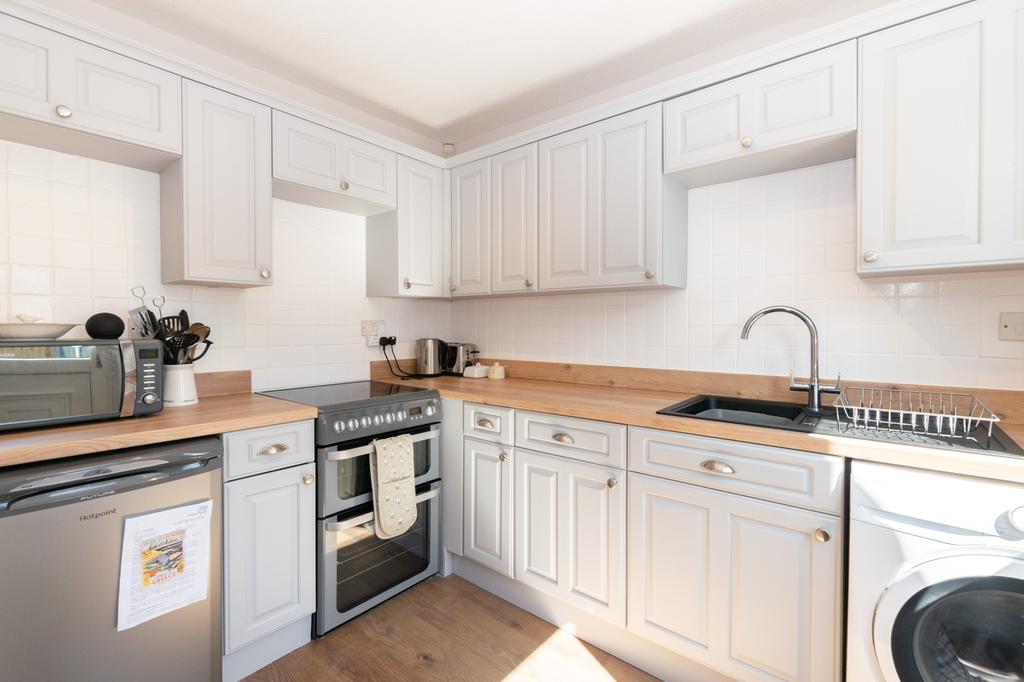 Kitchen 1