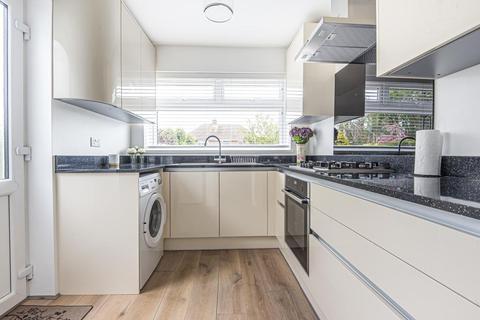 5 East Way, Bromley, BR2 7NU