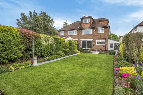 5 East Way, Bromley, BR2 7NU