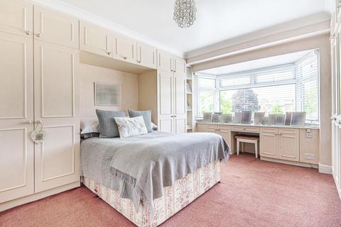 5 East Way, Bromley, BR2 7NU