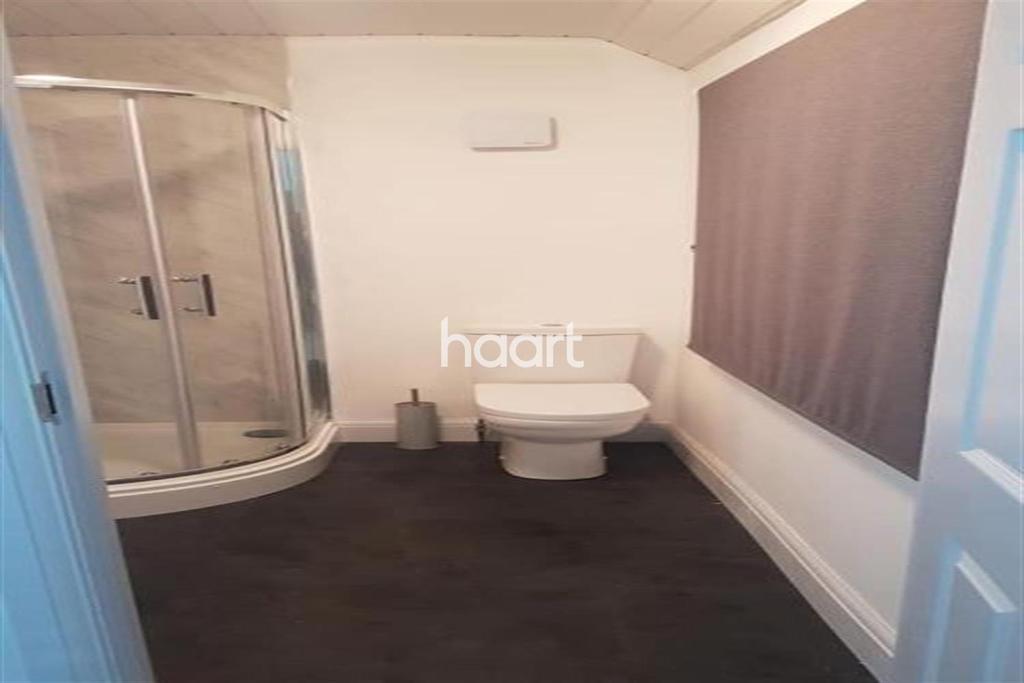 Fruen Road Feltham TW14 Studio £850 pcm (£196 pw)