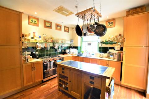 6 Main Street, West Kilbride, KA23 9AN