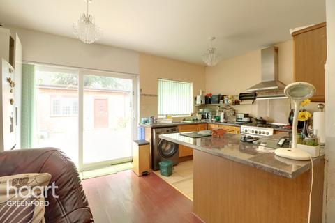 91 Evelyn Grove, Southall, UB1 2BS