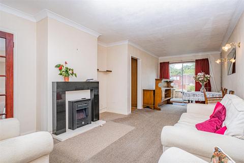 36 Savay Close, Denham, Uxbridge, UB9 5NQ