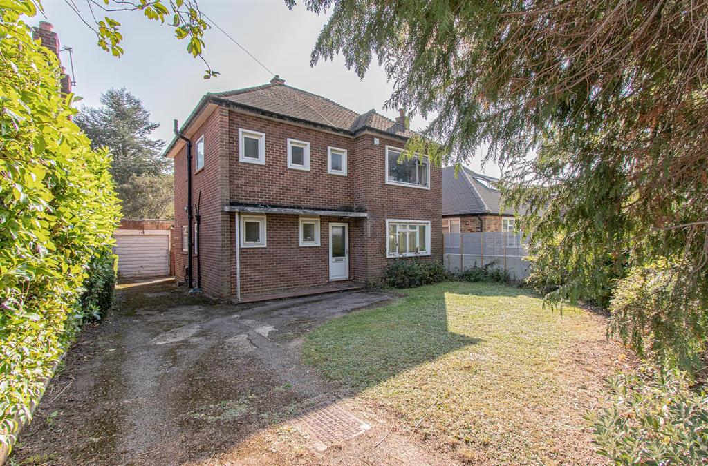 Tilehouse Way, Denham 3 bed detached house £695,000