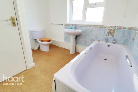 3 Arbour Way, Colchester, CO4 9BD