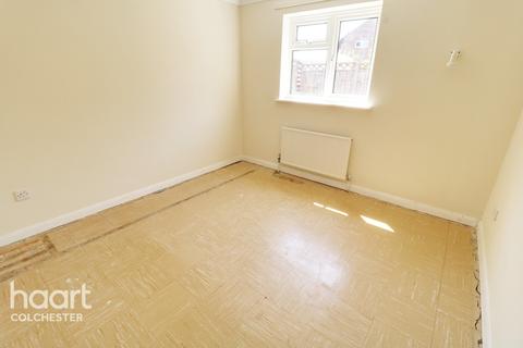 3 Arbour Way, Colchester, CO4 9BD