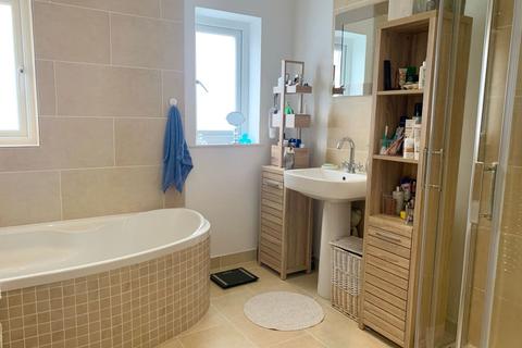 33 Barnwell Road, Northampton, NN2 7RP
