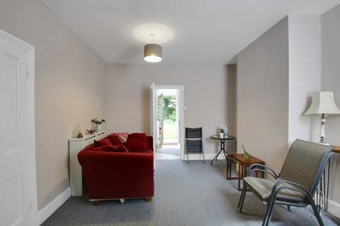 12 Ramsden Road, London, N11 3JE